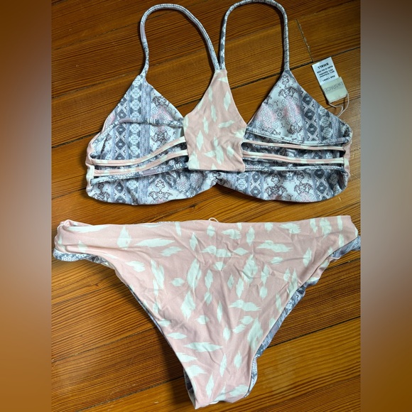 Lspace Rimini Print Reversible Bikini - Picture 5 of 5